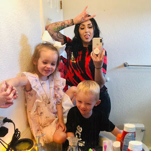 Meet your Posher, Ashlie